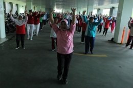 Tetap Semangat di Usia Lanjut