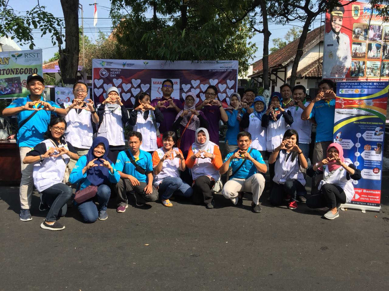 Bangun Pemuda Satukan Indonesia!