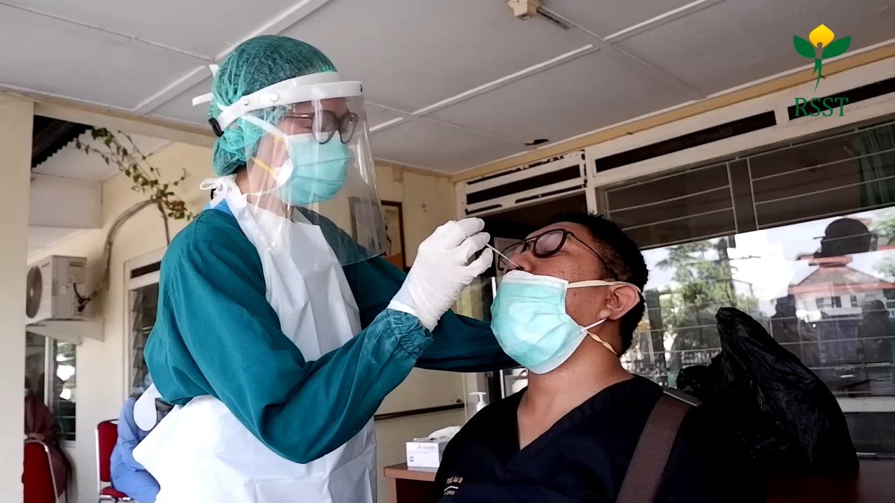 Pencegahan Dan Pengendalian COVID-19 Bagi Tenaga Medis Di RSUP dr. Soeradji Tirtonegoro Klaten
