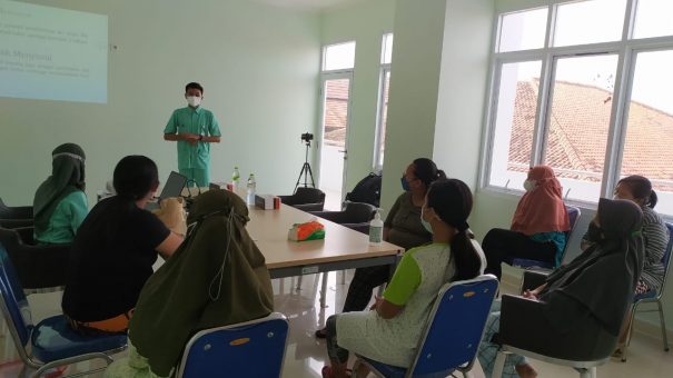 "INISIASI MENYUSU DINI DAN PEMBERIAN ASI EKSKLUSIF WUJUDKAN ANAK SEHAT"