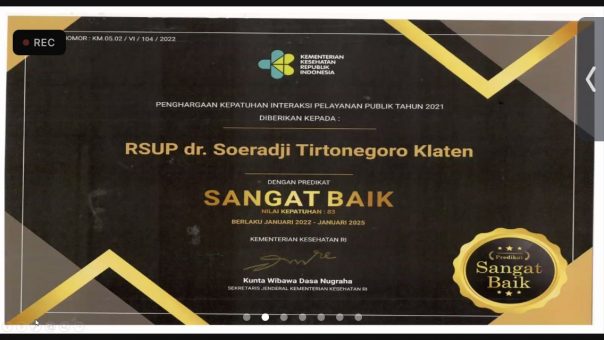 Penganugerahan Piagam Penghargaan Kepatuhan Interaksi Pelayanan Publik Di Lingkungan Kementerian Kesehatan Tahun 2021