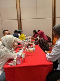 Lebih Sehat di Masa Pensiun, RS Soeradji Tirtonegoro Gelar Health Talk Bersama Mandiri Inhealth